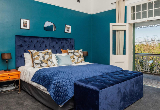 Luxury Blue Room 5