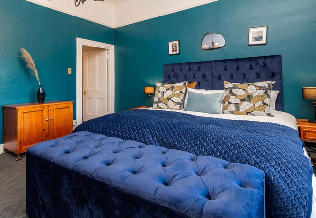 Luxury Blue Room 5
