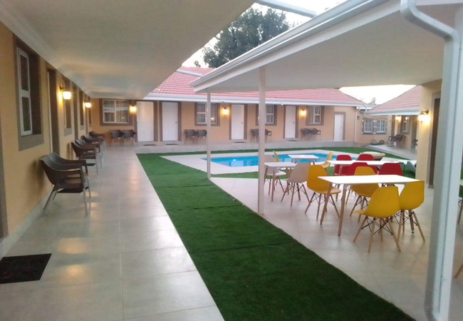 Benoni N12 Hotel