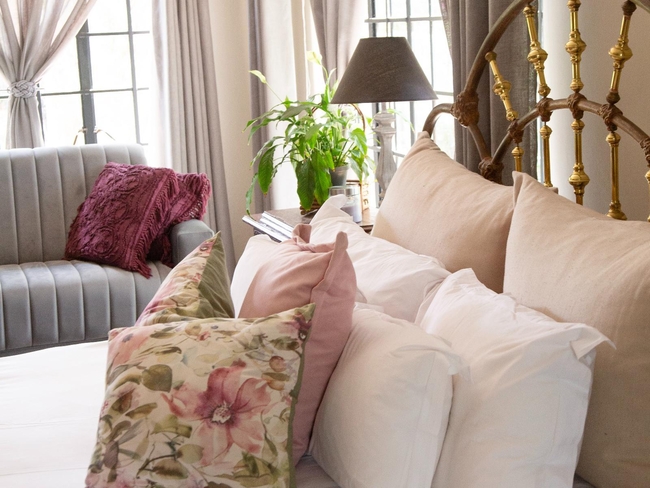 Diamond Suite - Room 5 