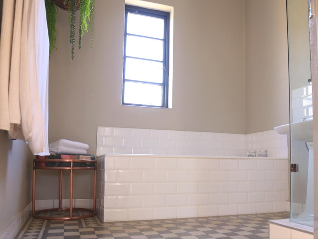 Emerald Suite - Room 4 