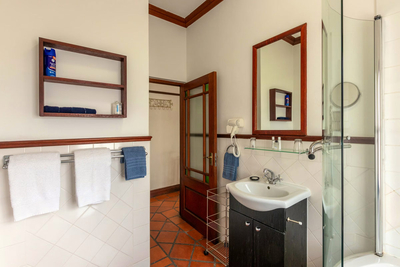 Premium Queen Room with Sea View