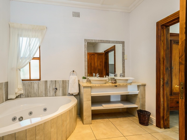 Farmhouse Luxury Double/Twin Rooms