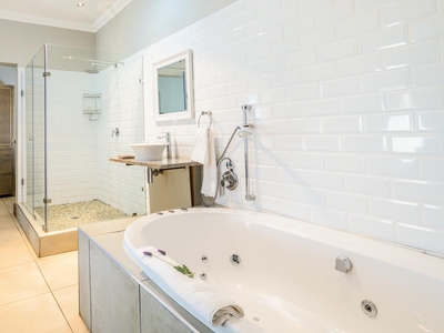 Farmhouse Luxury Double/Twin Rooms