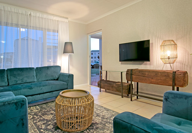 Big Bay Beach Club 98