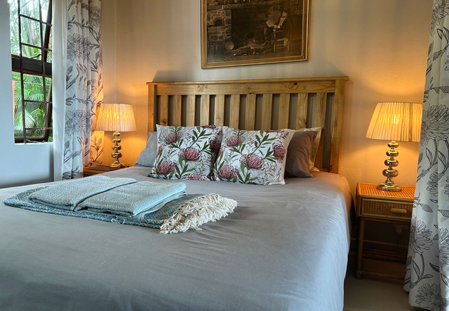 Bedroom 5 Queen Size Bed