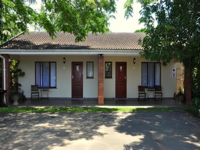 Self Catering with Shower - 9