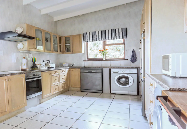 B\'Lenghi Beach House