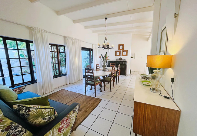 B\'Lenghi Beach House