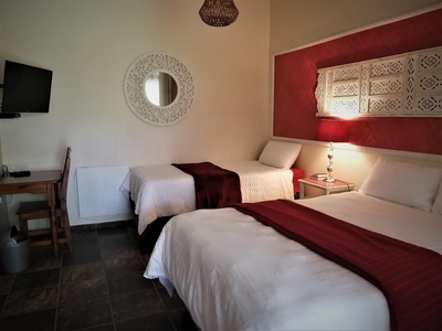 Family Room (Poppy Fields)