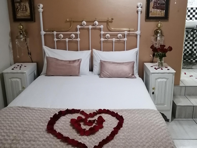 Double Room (English Rose)