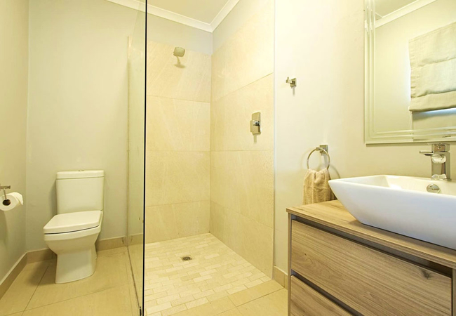 Blue Crane Villa Bathroom