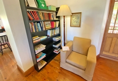 Reading nook, lounge