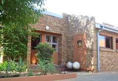 Boga Legaba Guest House