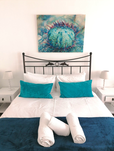 Courtyard Queen Rooms