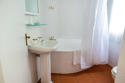 Courtyard Triple Room