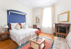 Select double rooms