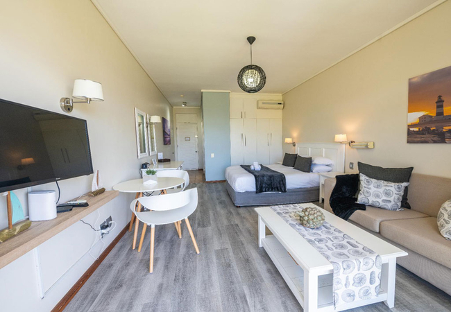 Brookes Hill Suites 261