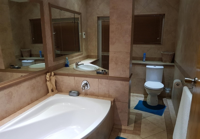 Suite 2 Bathroom