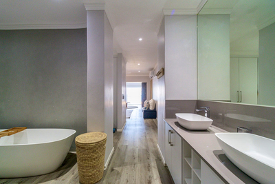 Exclusive Use Holiday Apartment
