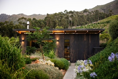 Agama Cabin