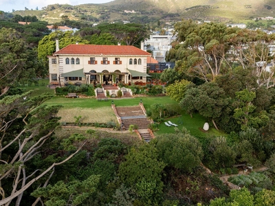 Camps Bay Retreat