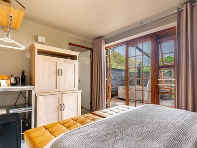 Herb Studio with Hot Tub