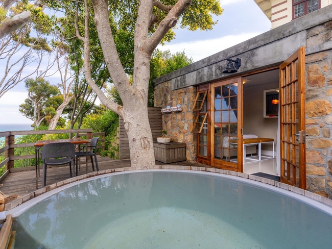 Herb Studio with Hot Tub