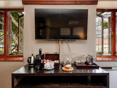 Manor House - Mountain Room