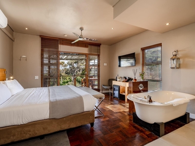 Deck House - Sky Room