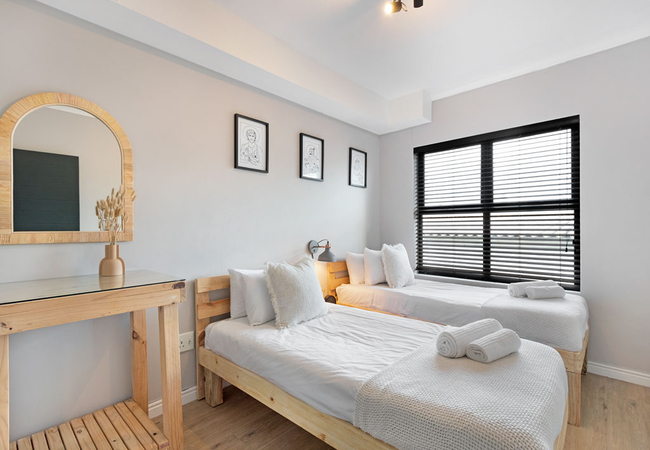 Cape on Porterfield 5