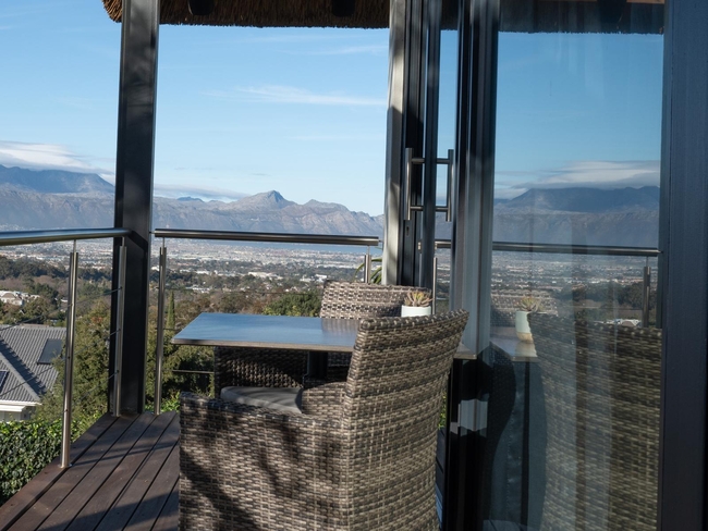 Sea View Suite