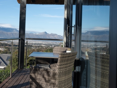Sea View Suite