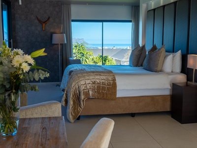 Sea View Suite