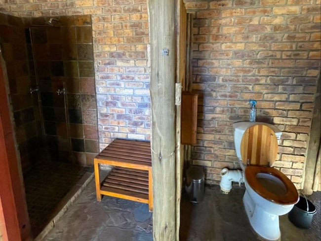 8 Sleeper Ox Wagon Cabin 