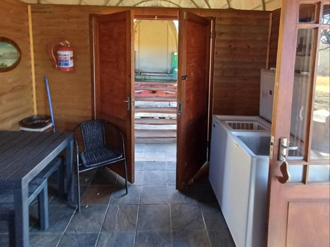 2 Sleeper Ox Wagon Cabin 