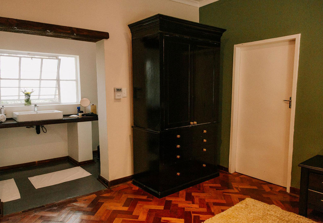 La Casa Ground Floor Suites