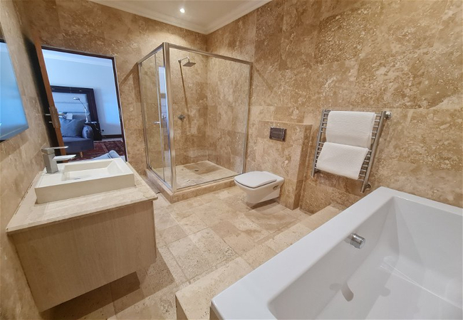 Baroness Lettie Suite