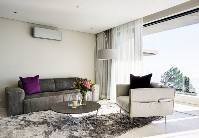 The Sun Lover\'s Apartment