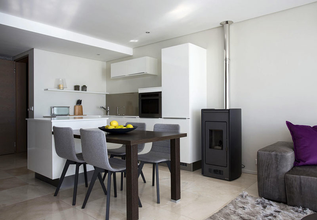 The Sun Lover\'s Apartment