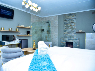 C'est La Vie Guest House