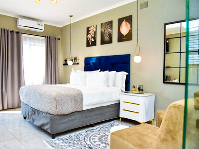 C'est La Vie Guest House