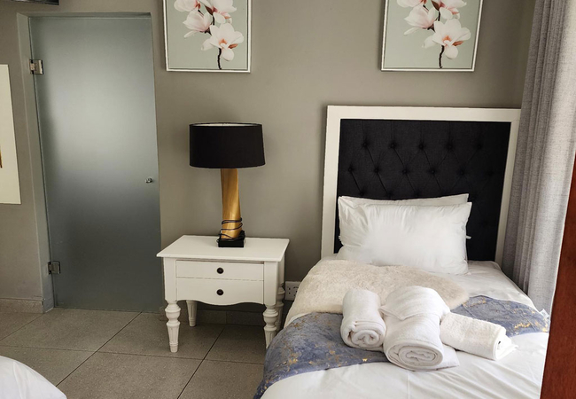 Single Room with Pool View