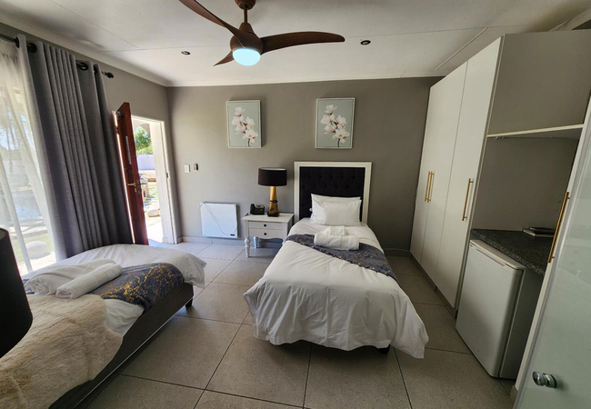 Single Room with Pool View