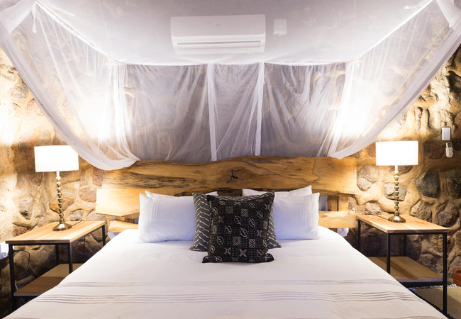 Steenbok Chalet with Mosquito Net