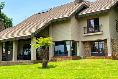 XL Luxury Self-Catering Chalet