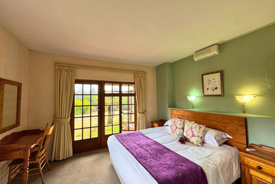 XL Luxury Self-Catering Chalet