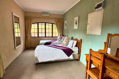 XL Luxury Self-Catering Chalet