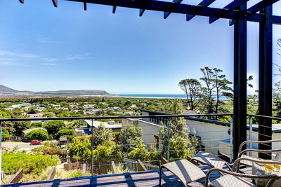 Chapman's View Villa