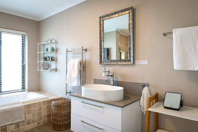 Chapman's View Villa